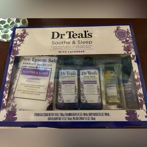 Dr Teal’s Lavender Soothe & Sleep 5 Piece Set